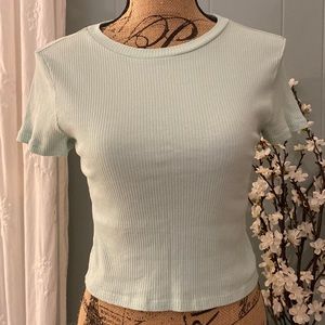 H&M Divided 90's Light Ribbed Knit Cropped Shirt